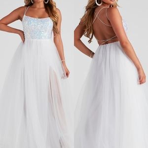 NEW Windsor Sequin Ball Gown - White Sz Medium